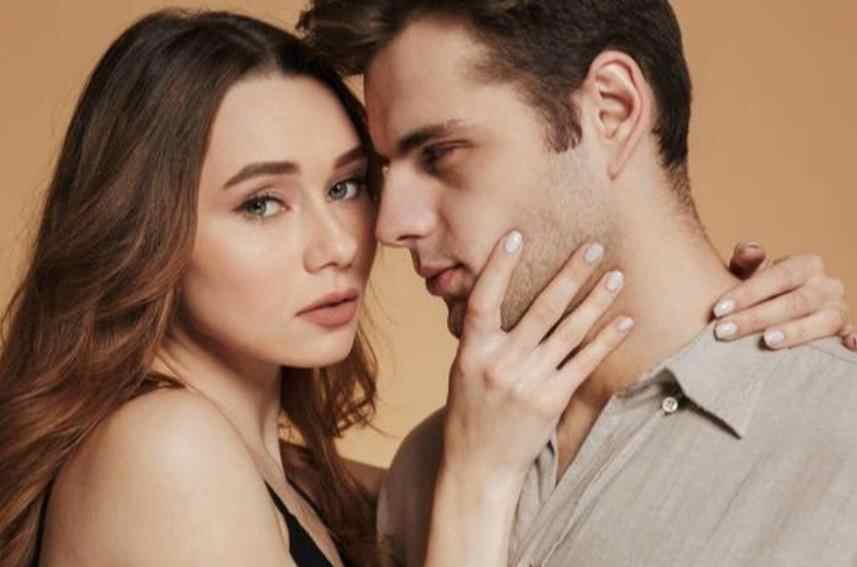 男生为什么总是爱掐女生后颈，为什么男生喜欢掐女朋友后颈