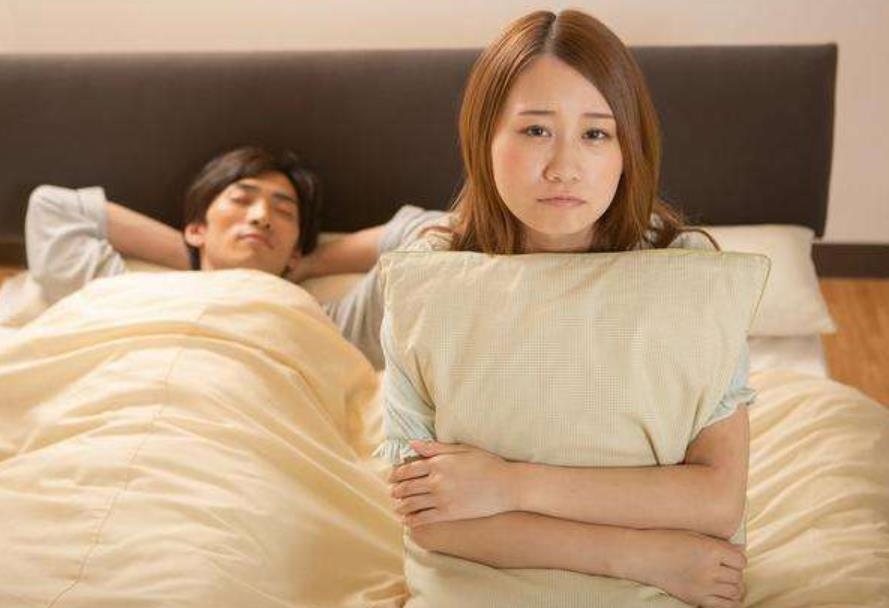 女生第一次同居的心里话，男人时间越长感情越深还是越淡