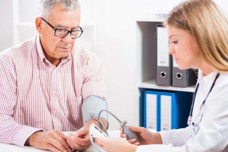 女人长期踮脚的好处，什么人不适合踮脚尖