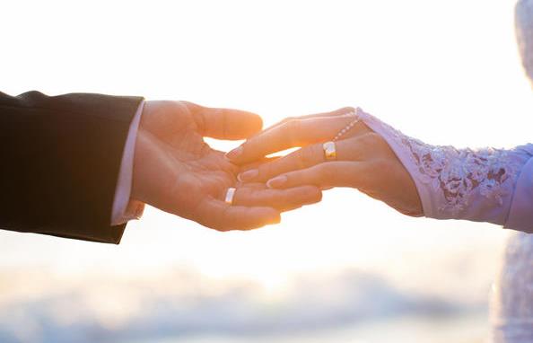 为什么二婚男不喜欢办婚礼，二婚男方不办婚礼代表什么