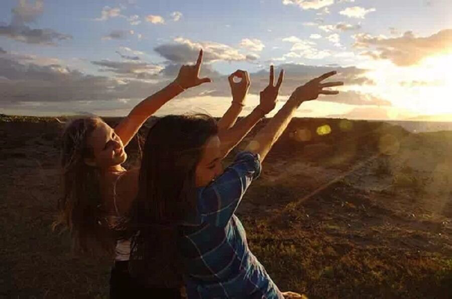 女人对你神魂颠倒表现，哪样的女人让男人神魂颠倒