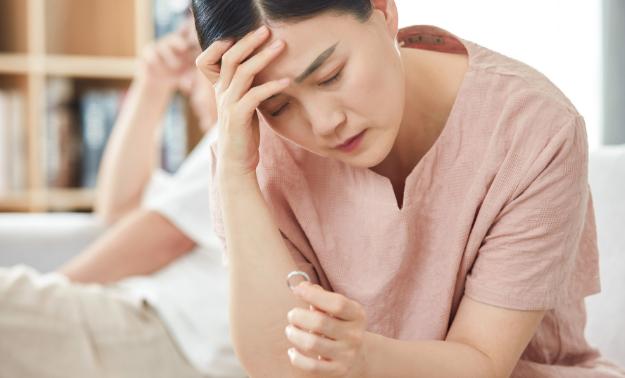 中年夫妻分房睡的忠告，中年夫妻分房睡的正确方式