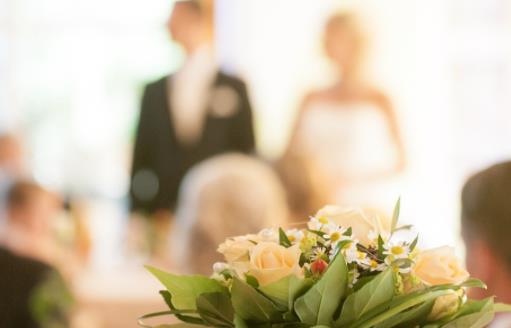 夫妻谁主动联系比较好，夫妻之间在乎谁先联系谁吗