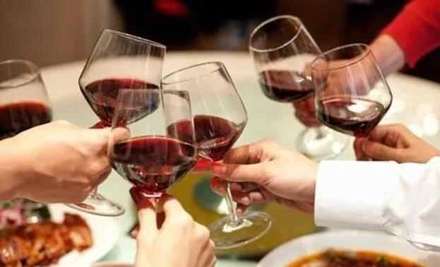 退休后五种聚会不要去,五十岁后哪些聚会不要参加