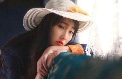 容易脸红的女生好追吗，为什么女生看到你脸红却拒绝你