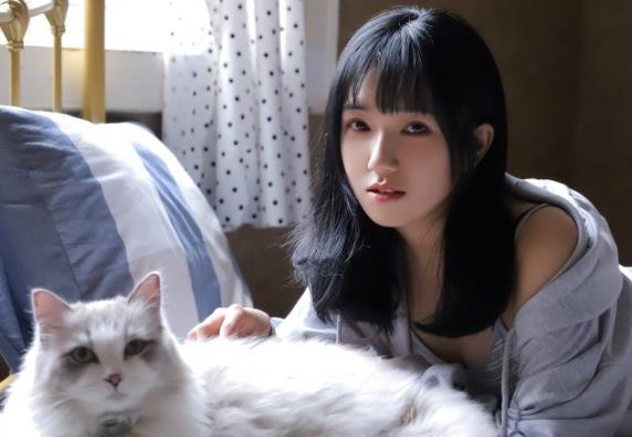 怎样开玩笑试探性的表白，如何跟女生试探性的表白