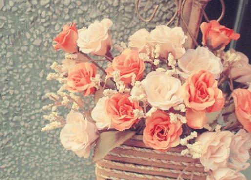 恋人怎么摆脱舔狗式相处,如何维持感情还不当舔狗