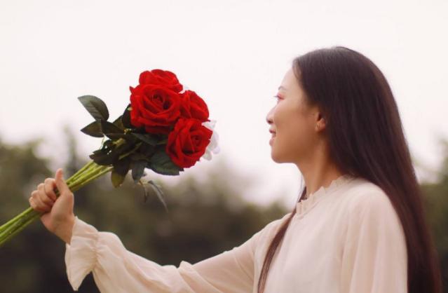 夫妻层次不同怎么相处，文化层次差距大的夫妻如何相处