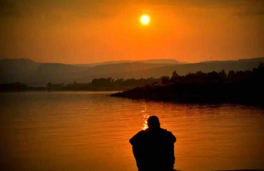 人过六十不要给别人透露三件事