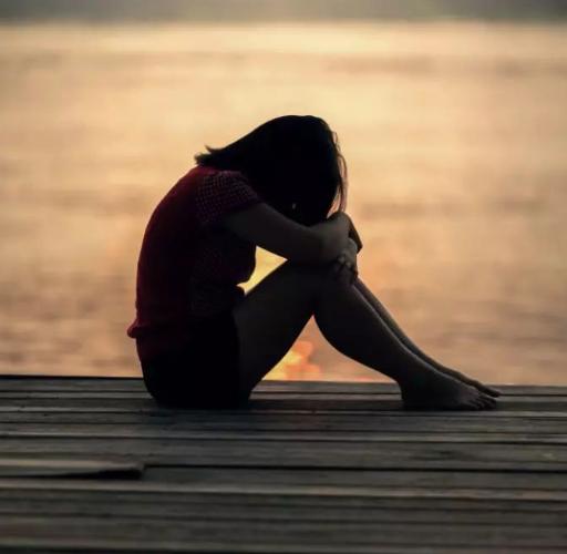 中年女人焦虑症的特征，男性焦虑症有10大症状