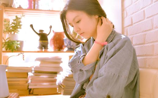男人惯着女人的表现，男人惯着女人是爱她吗