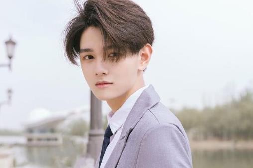 注重外貌的男人心理，男人注重形象说明什么