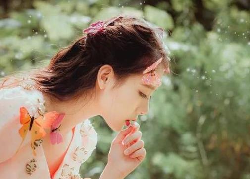 男人喜欢心软的女人吗，女人看男人第一眼先看什么部位