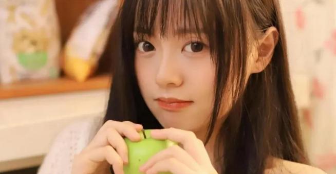 女生分手退回钱的心理，分手了退回礼物的女生心理