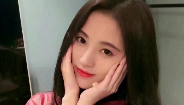 女生分手退回钱的心理，分手了退回礼物的女生心理