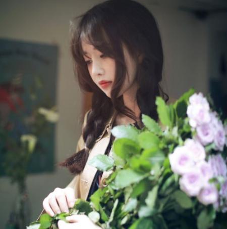 风轻云淡的女人好吗，女人风轻云淡表达了什么感情