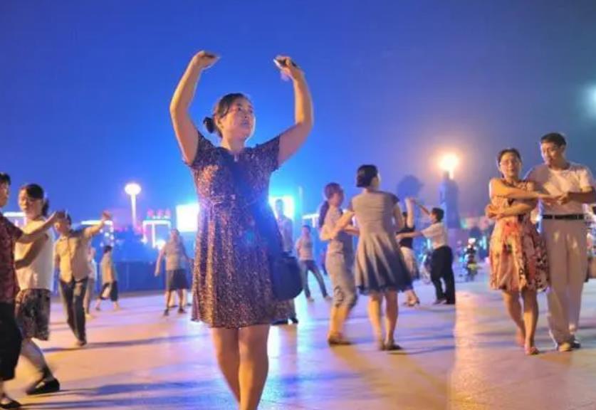 五十岁女人爱做三件事,五十岁女人最不该做的三件事