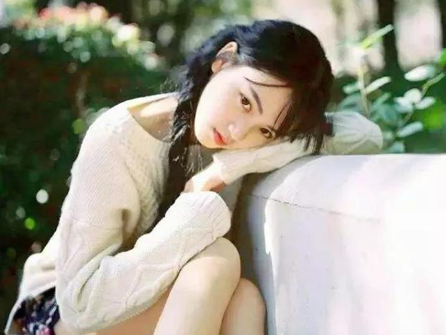 为什么男人只想要和你保持暧昧关系，暧昧的男人有这三个表现