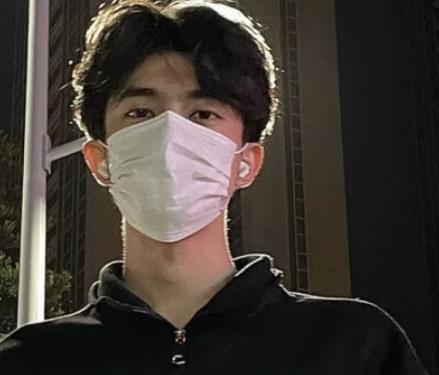 不主动真的是不喜欢吗，不讨厌不拒绝是喜欢吗