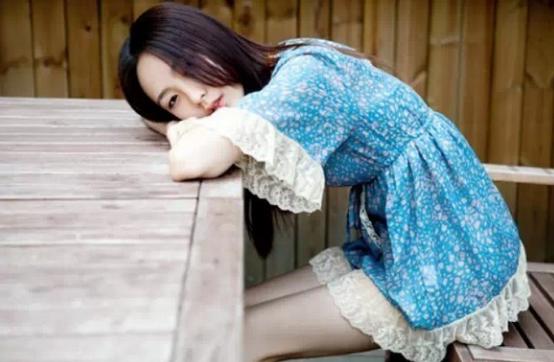 爱钱如命的女人啥表现，什么时候能看出女人手里有没有钱