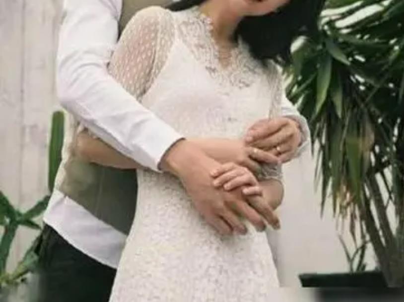 男生抱女生最喜欢的六种抱法，女生最喜欢的五种抱抱方式