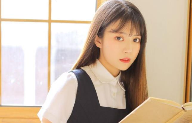 女孩想你了有哪些暗示，女生会随意说想你吗