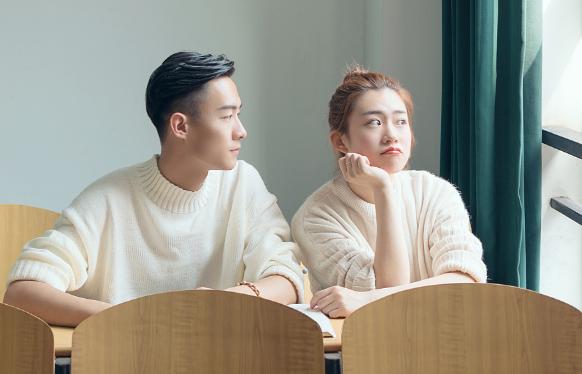 怎么跟男朋友说家里催婚，家里催婚应该跟男友说吗