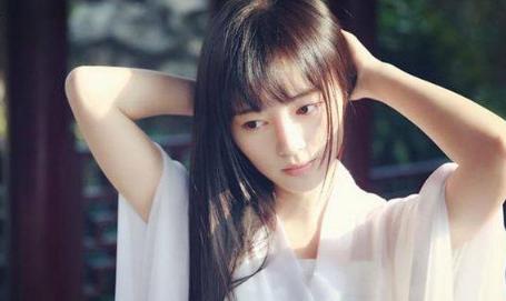 男女共情有哪些表现,男的会随便关心异性吗