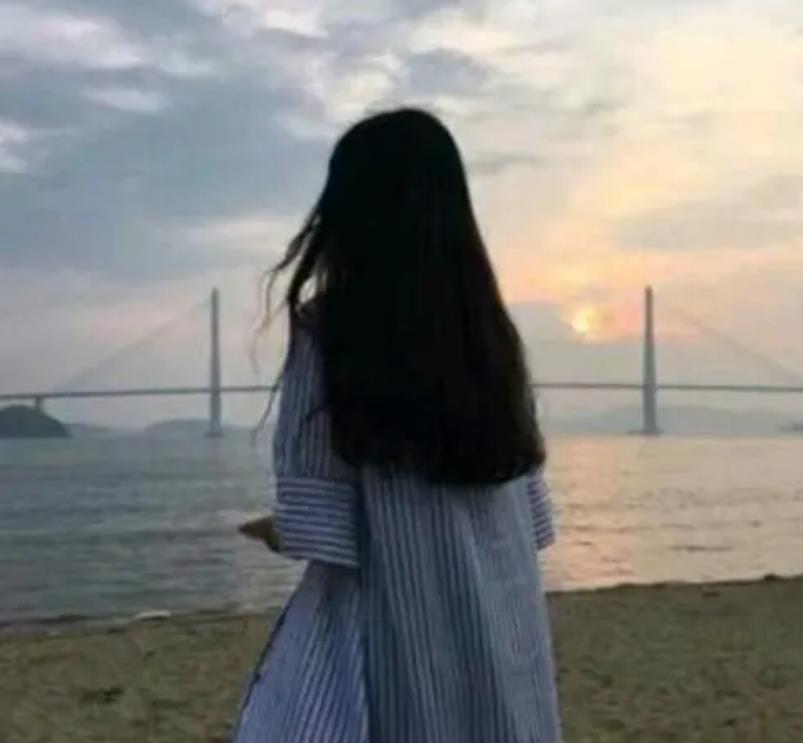 长期不接触异性的特征，怎么看出女生接触异性少