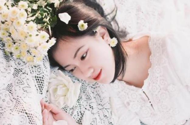 男人闻到女人身上有异香的原因，女性身上有乳香味是怎么回事