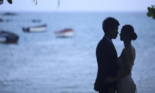 什么年龄的男人不带老婆出门，为什么到了50岁的男人不和老婆出门