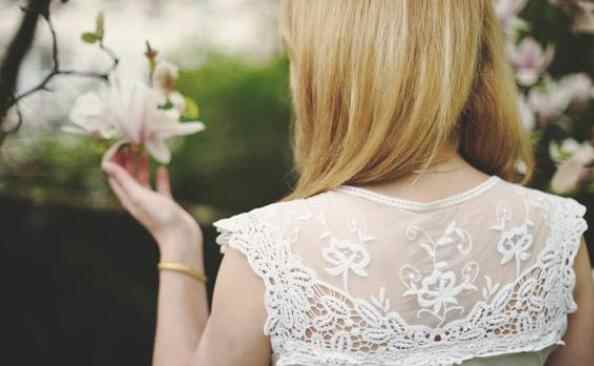 姐弟恋男方父母反对还要在一起吗,姐弟恋男方父母反对该怎么沟通