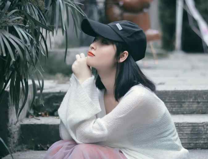 如何判断女人是为了钱才和自己在一起的