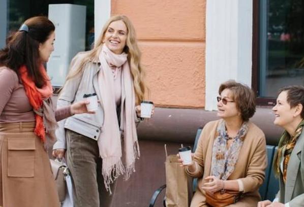 中年夫妻如何避开内耗,人到老年要拒绝这三种内耗