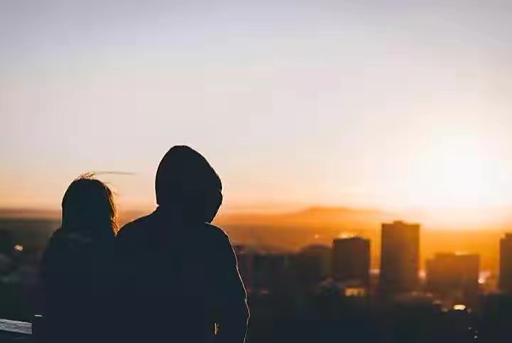 不顾及老婆感受的男人是渣男吗，不顾及老婆感受的男人怎么对他