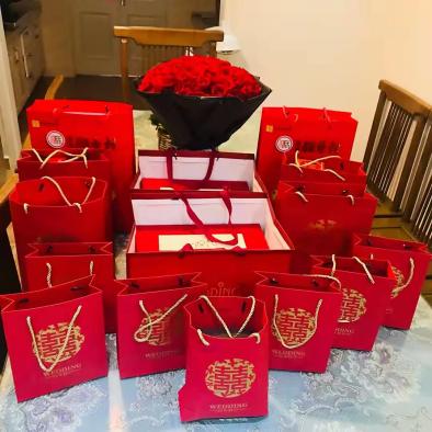 定亲女方给男方回什么,定亲女方给男方回什么