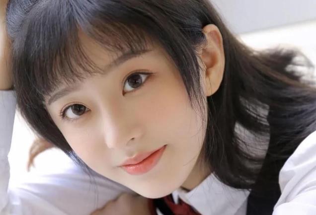 有狐狸眼的女孩长相怎么样，狐狸眼长相的女生妩媚吗