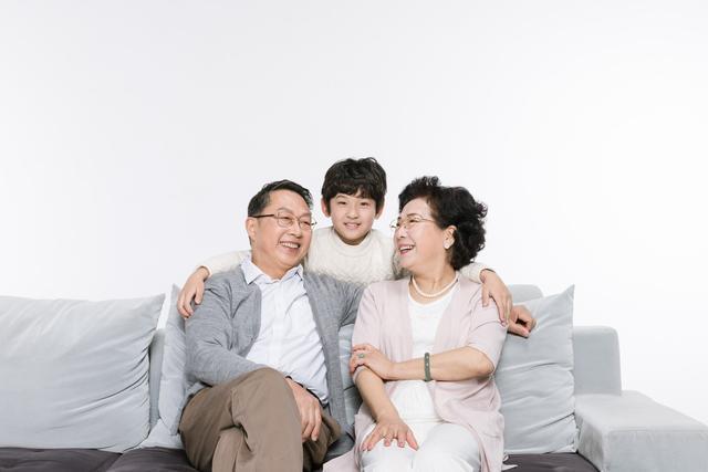 退休了一定要带孙子吗，儿媳妇满意的带孙子方式是什么