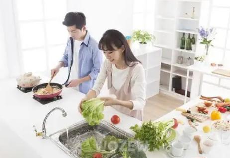增进夫妻感情的方法，夫妻相处如何增强自己的吸引力