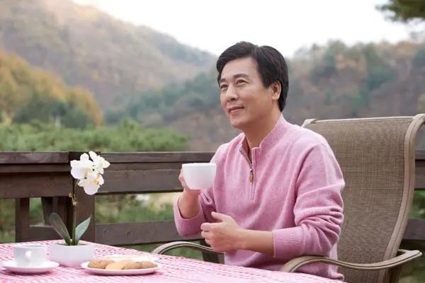 怎么管住人到中年的老公，中年男人抵抗不了诱惑怎么立规矩