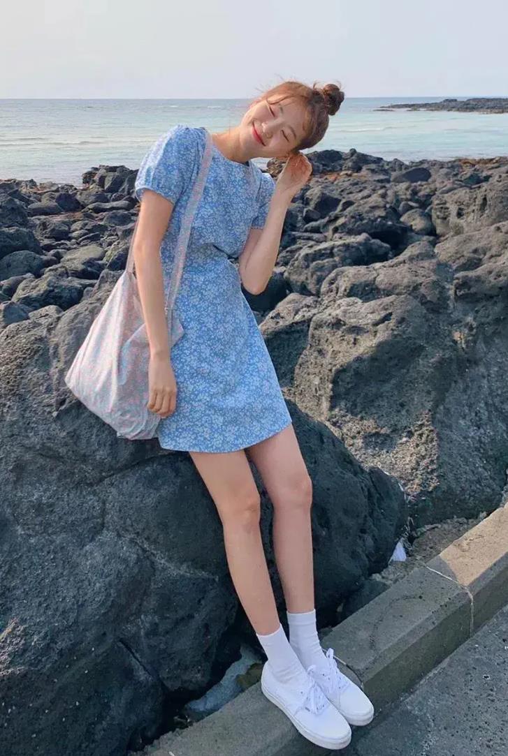 女性正面站立图片集