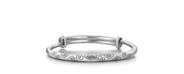 银手镯保养方法,银手镯变黑了如何洗白