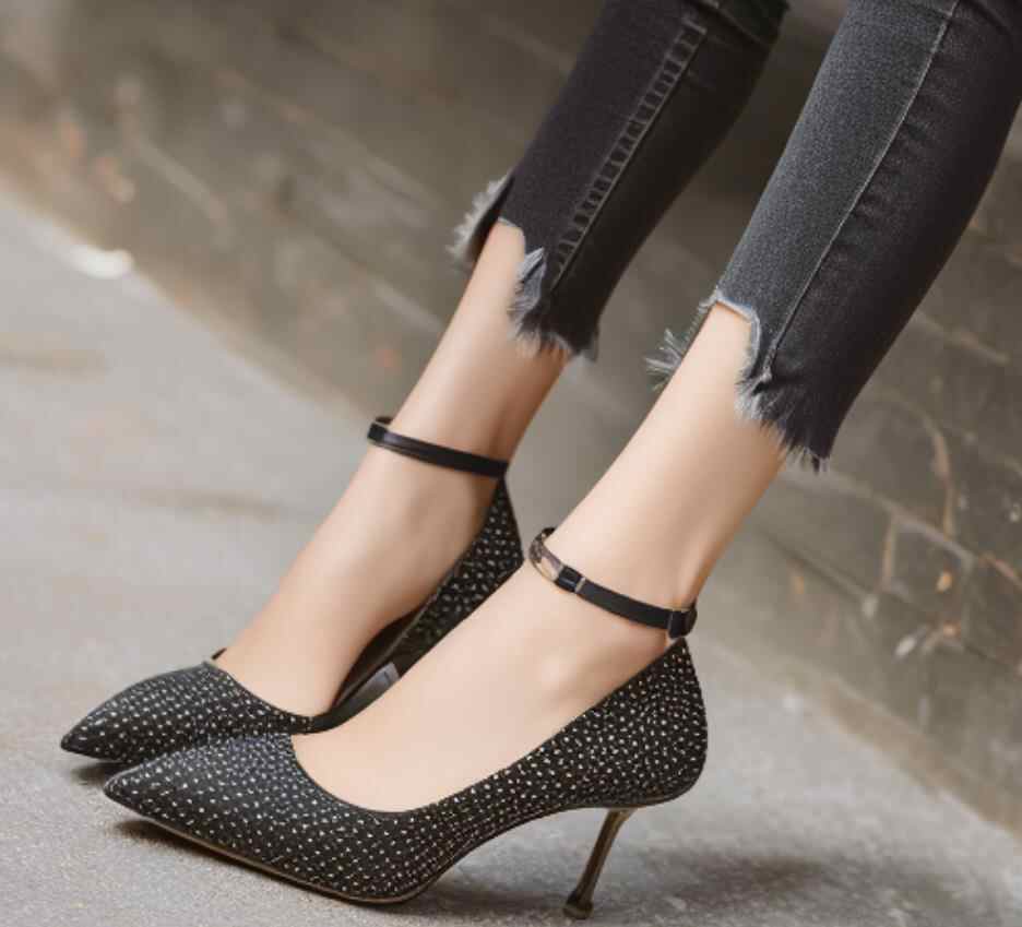 老公要求我在家穿高跟鞋原因