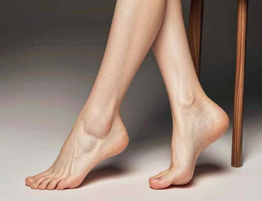 最好看脚型的图片,最好看的脚型是哪种