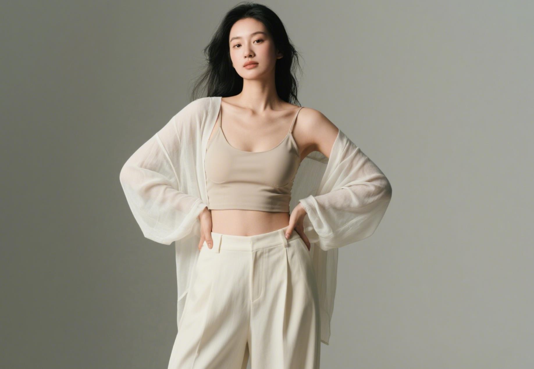 胸特大的女人夏天适合穿什么衣服