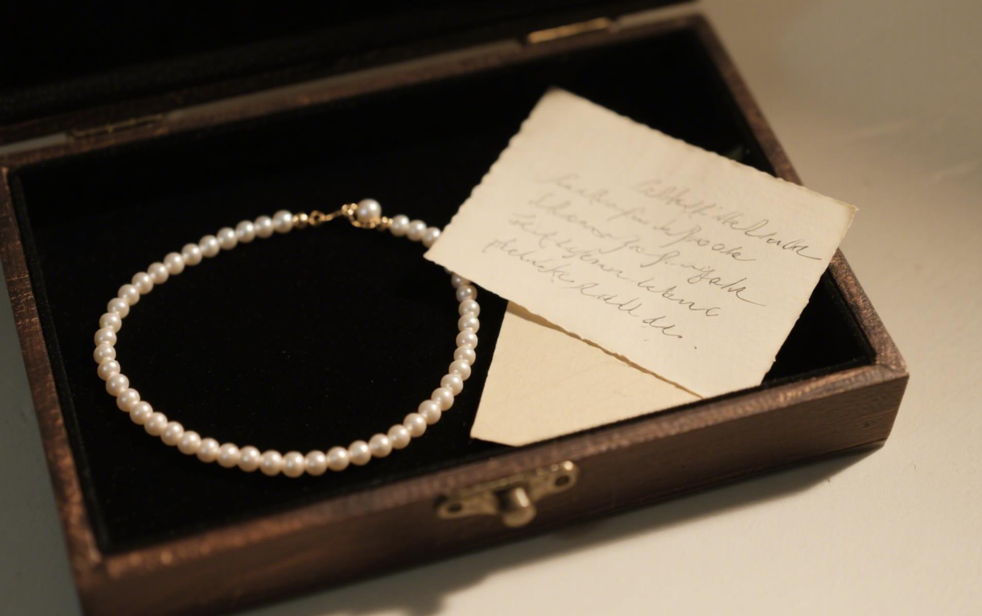 60岁的女情人七夕该送什么礼物