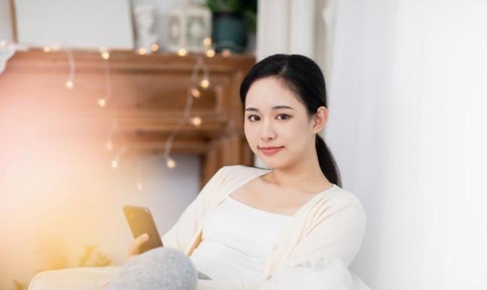 女人长期跟同一男人交往有何原因