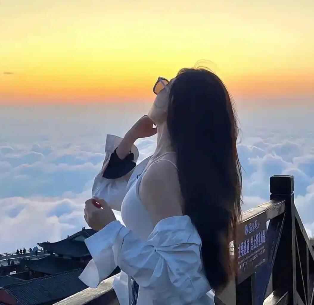 女人对一个人有好感时有何表现