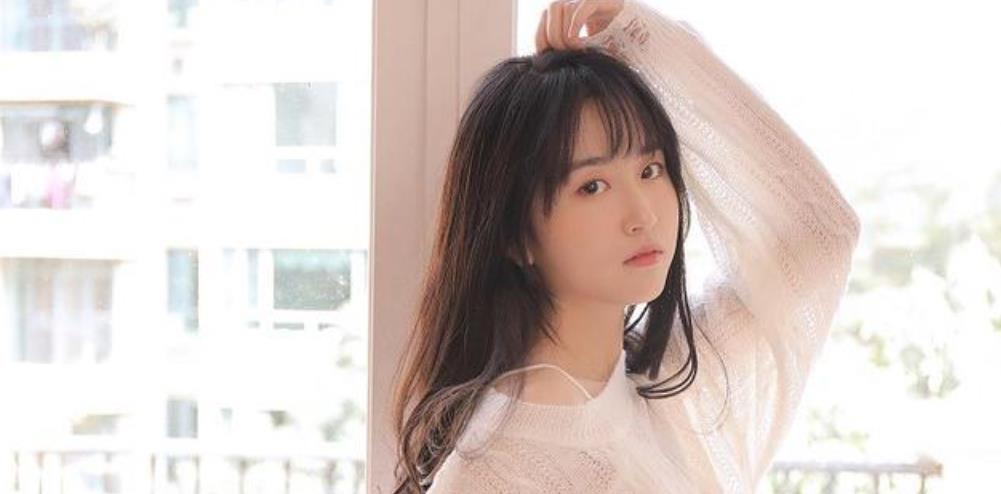 女生怎么插入一个人的话题