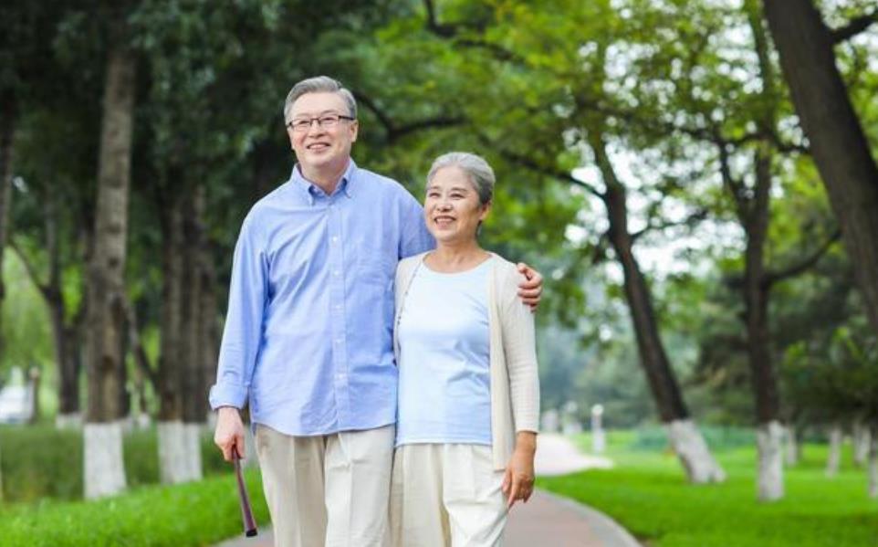 女人60岁了还需要男人交往吗